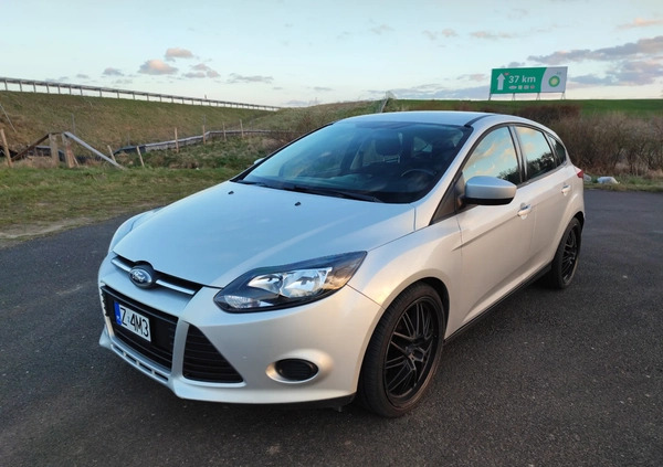 Ford Focus cena 19500 przebieg: 275000, rok produkcji 2011 z Iława małe 37